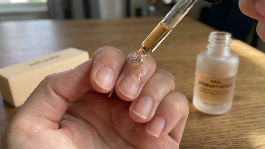 Moisturizing and Nourishing the Nails