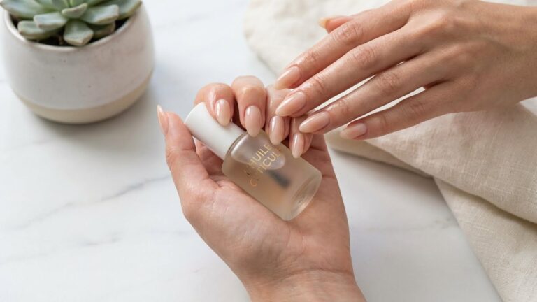 how long do fake nails last