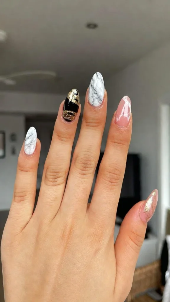  Pink Marble & Gold Foil Nails