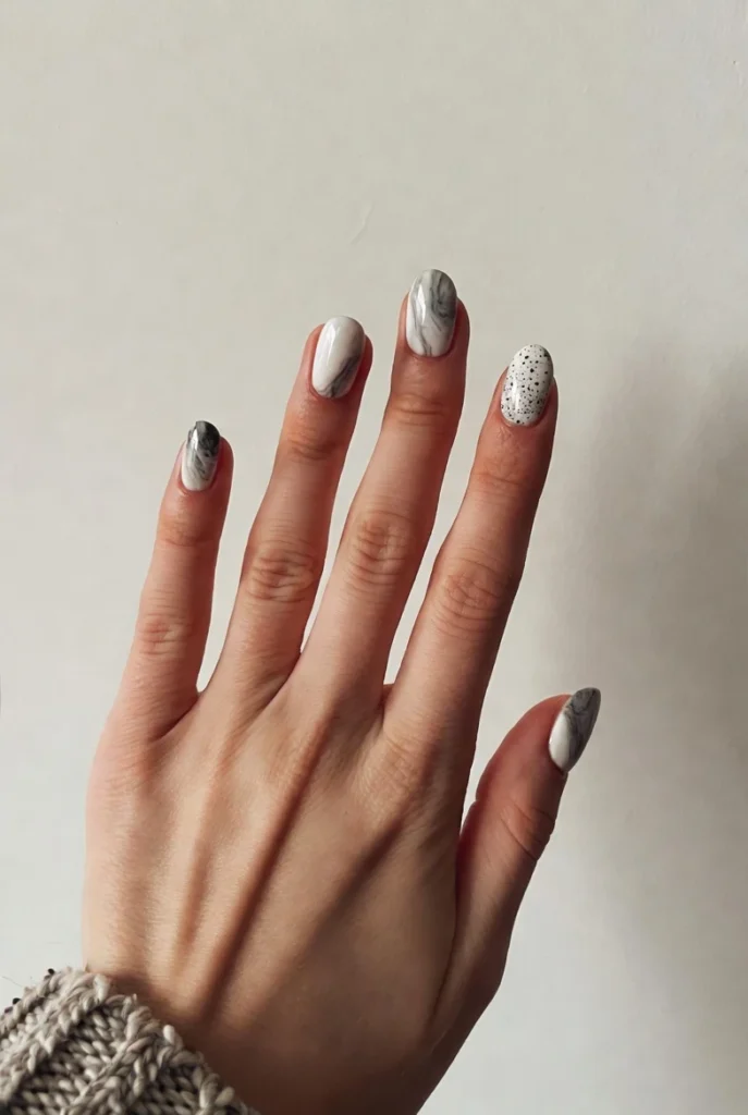  Minimal Marble Speckled Nails