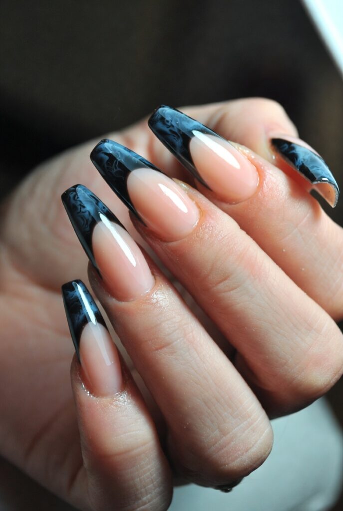 Smoky Black Marble Tips