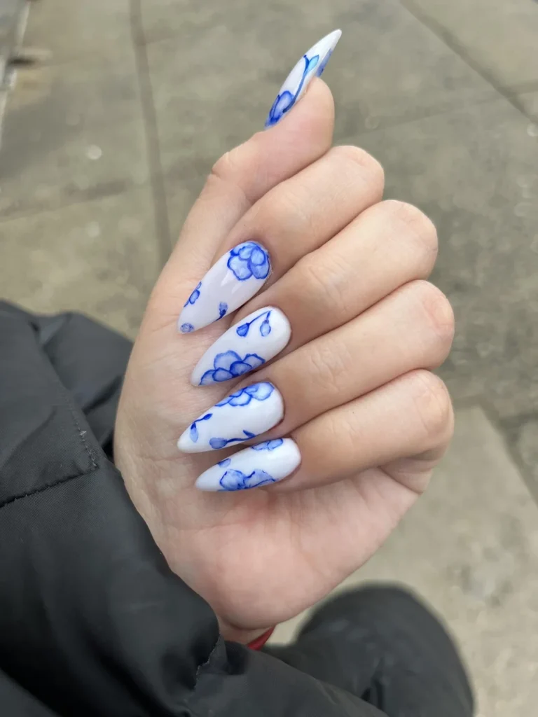  Blue Ink Marble Nails