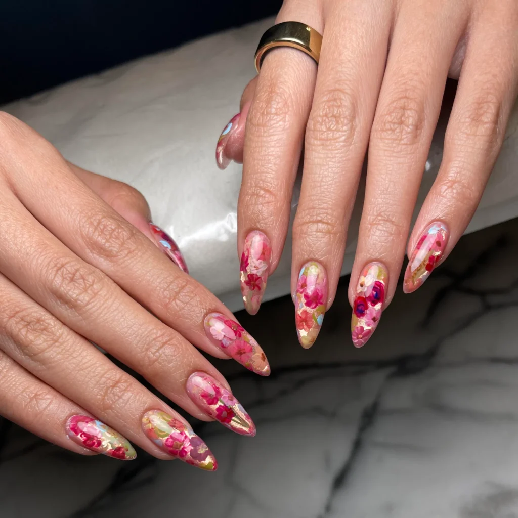 Colorful Daisy Pattern Nails