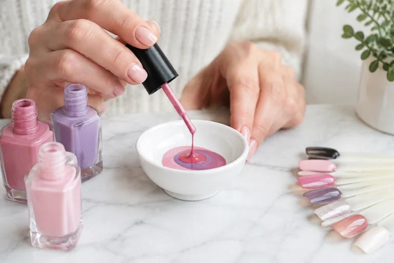 Can You Mix Nail Polish Colors? A Beginner’s Guide to Safer Custom Shades