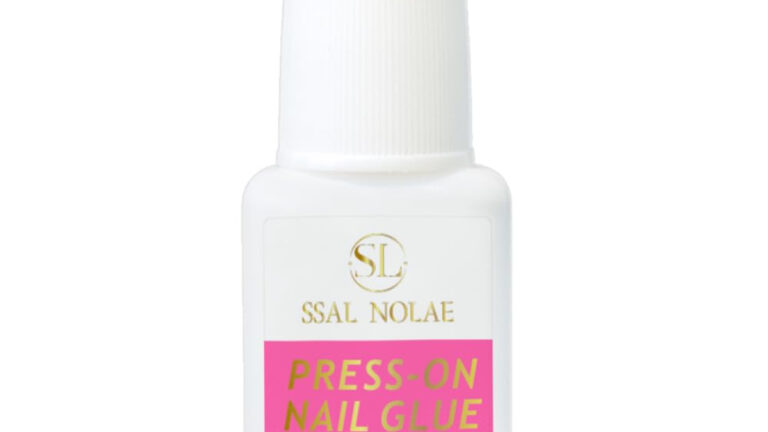 SSAL NOLAE Brush-On Nail Glue Review: 4.3/5